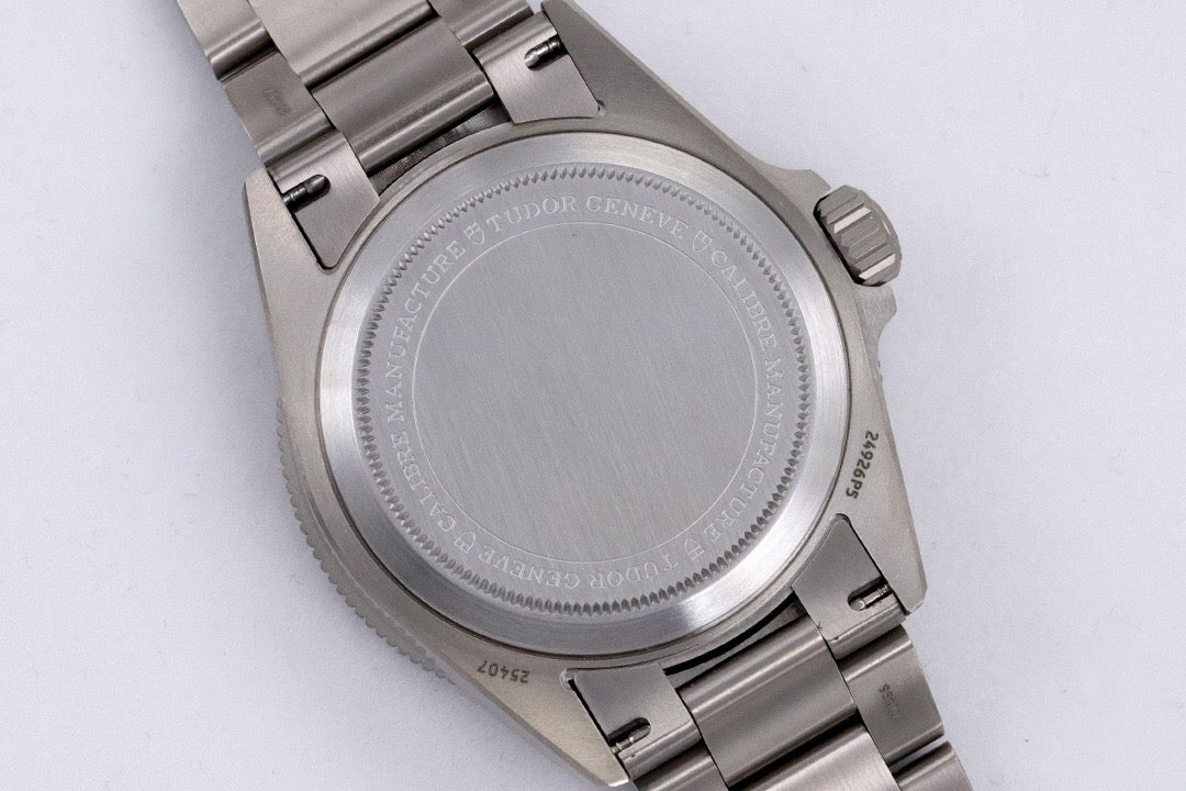Pelagos 39 Black Dial Titanium Bracelet Watch