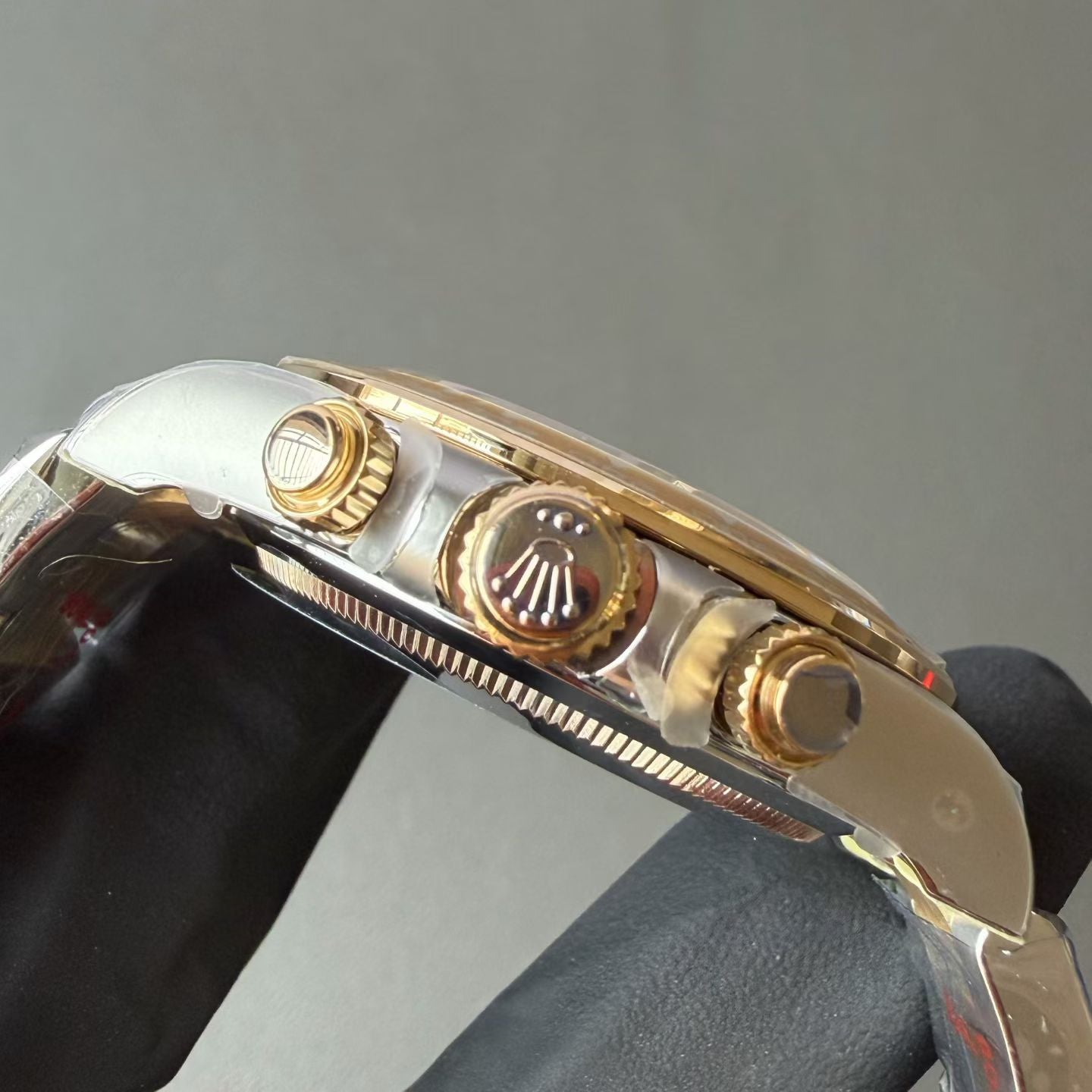Daytona Cosmograph Two Tone Yellow Gold Black Dial Oyster Bracelet