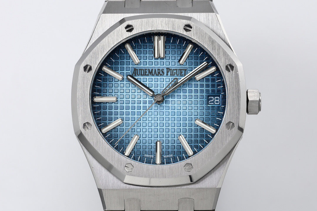 Royal Oak Ice Blue Tapisserie Watch
