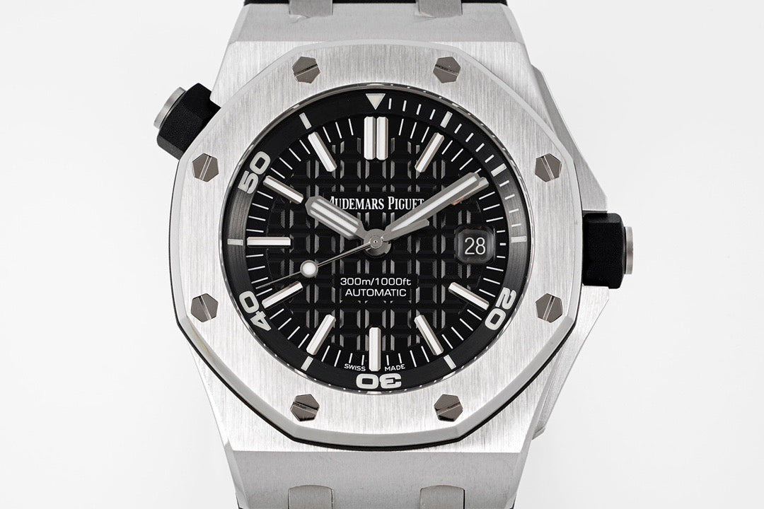 Royal Oak Offshore Diver Black Méga Tapisserie Watch