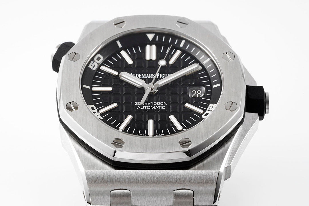 Royal Oak Offshore Diver Black Méga Tapisserie Watch