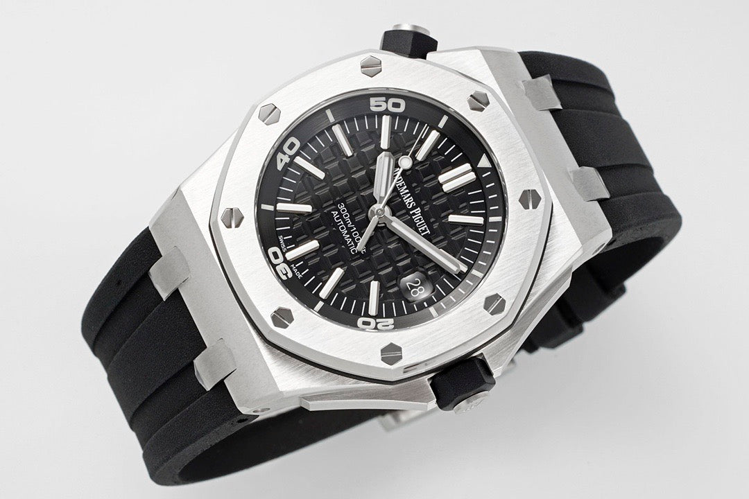 Royal Oak Offshore Diver Black Méga Tapisserie Watch