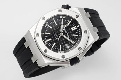 Royal Oak Offshore Diver Black Méga Tapisserie Watch