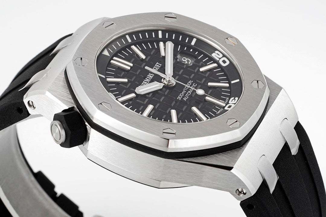 Royal Oak Offshore Diver Black Méga Tapisserie Watch