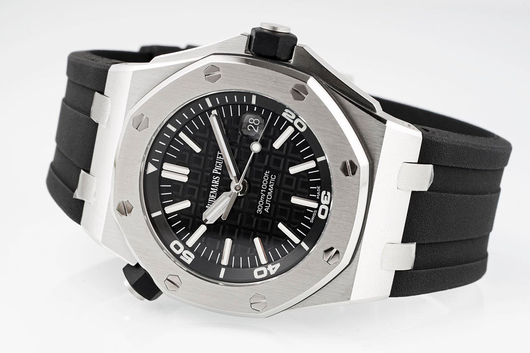 Royal Oak Offshore Diver Black Méga Tapisserie Watch