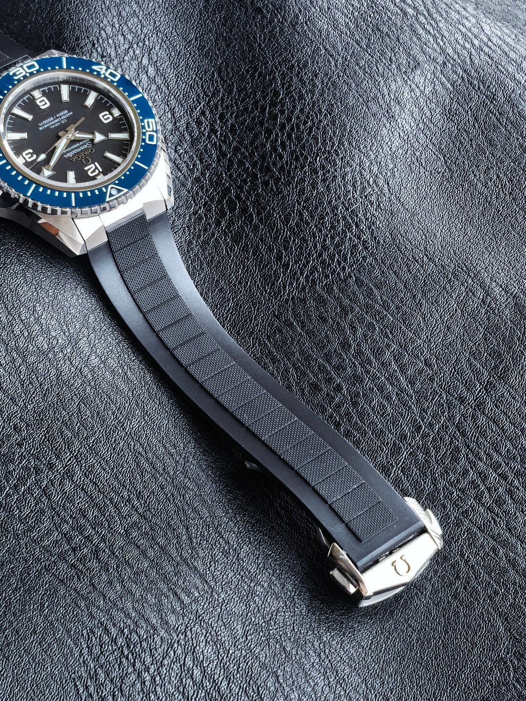 Seamaster Planet Ocean 600M Co-Axial Master Chronometer Rubber Strap