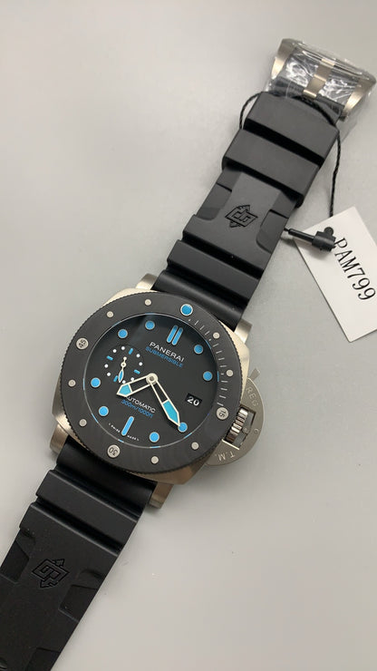 Luminor Submersible Military