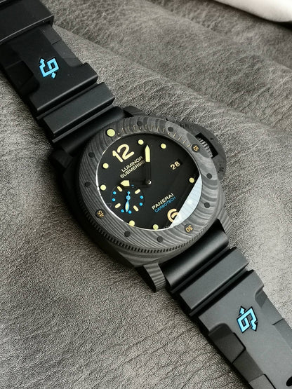 Luminor Submersible Carbotech
