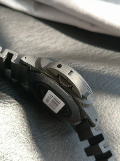 Luminor Submersible Carbotech