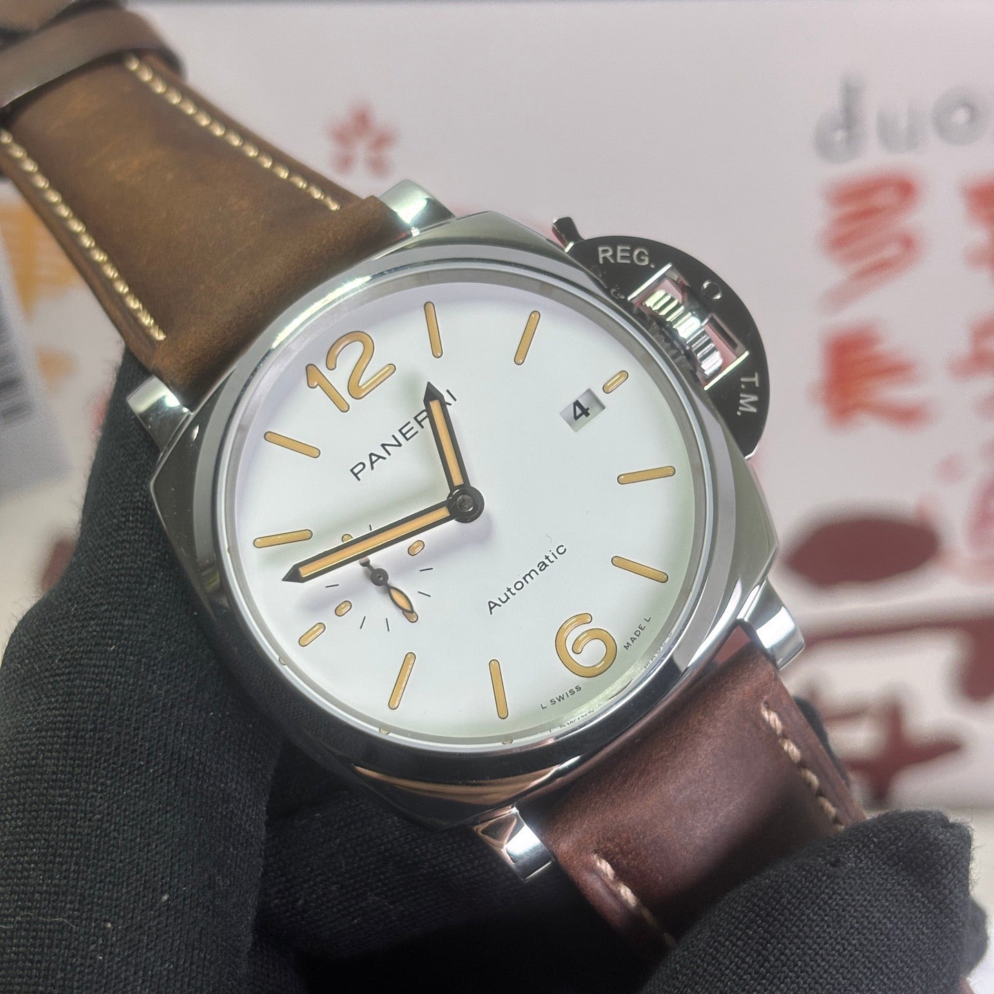 Luminor Due White Dial Brown