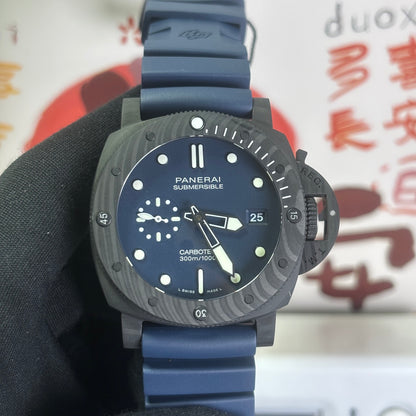 Luminor Submersible Carbotech