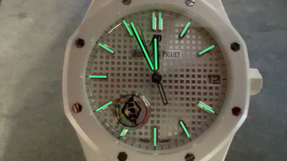 Royal Oak White Ceramic