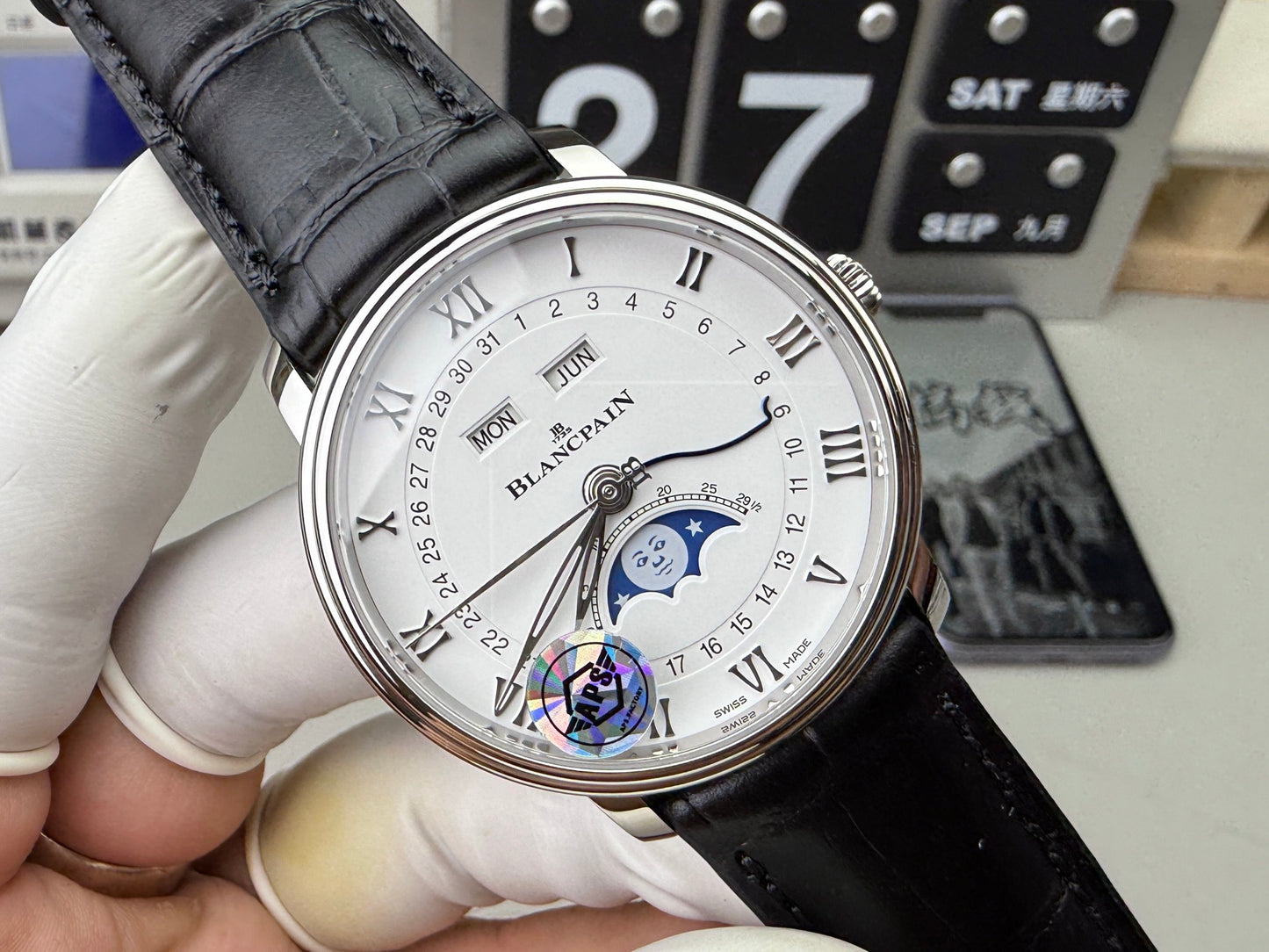 Villeret Complete Calendar Moonphase