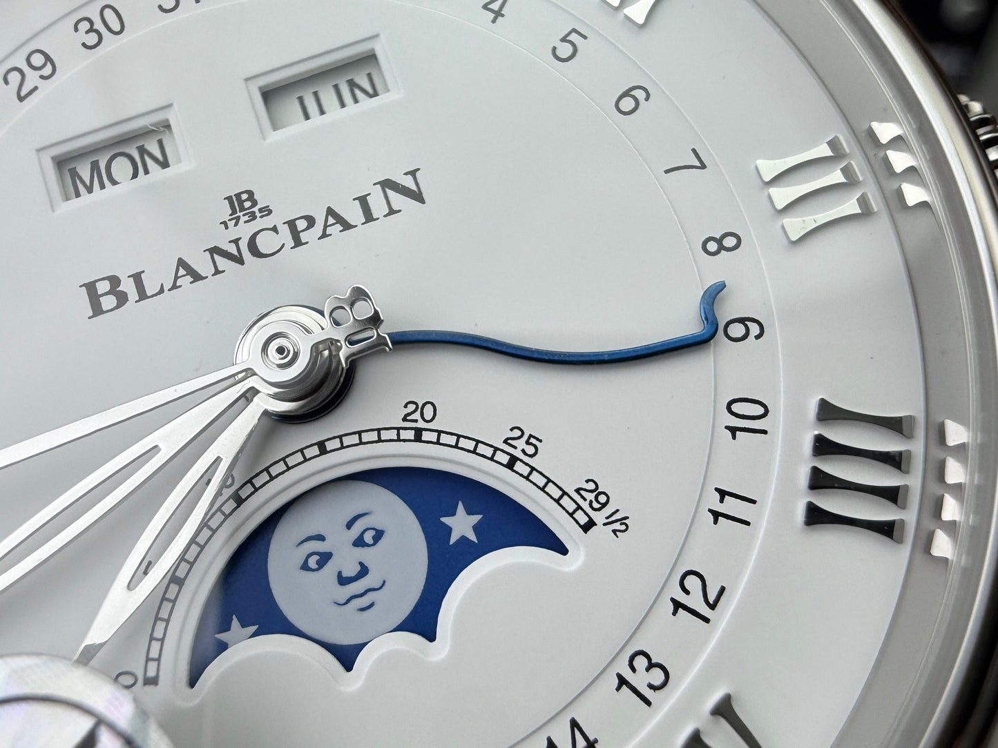 Villeret Complete Calendar Moonphase
