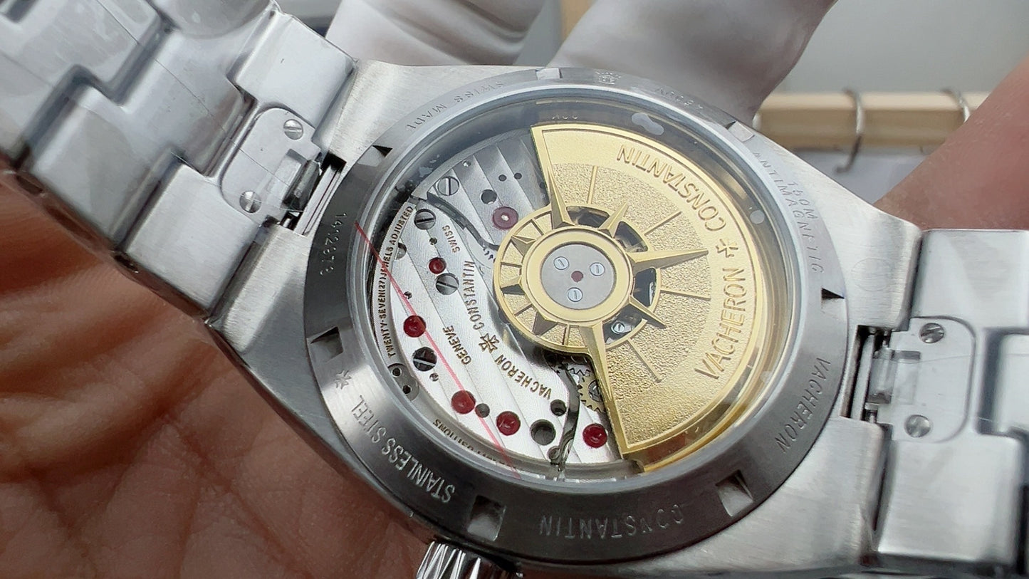 Overseas Silver Textured Dial Watch