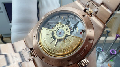 Overseas Rose Gold Silver Dial Watch