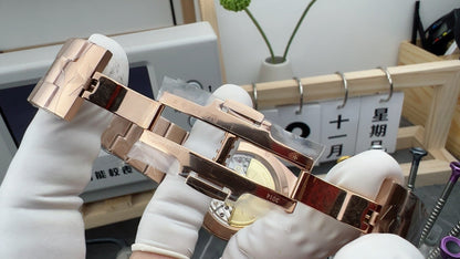 Overseas Rose Gold Silver Dial Watch