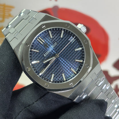 Royal Oak Ice Blue Tapisserie Watch