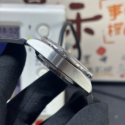 Chronomat B01