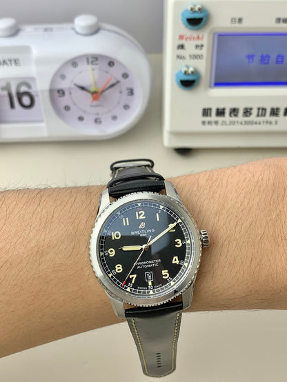 Aviator 8 Automatic