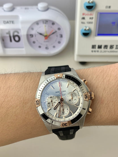 Chronomat B01