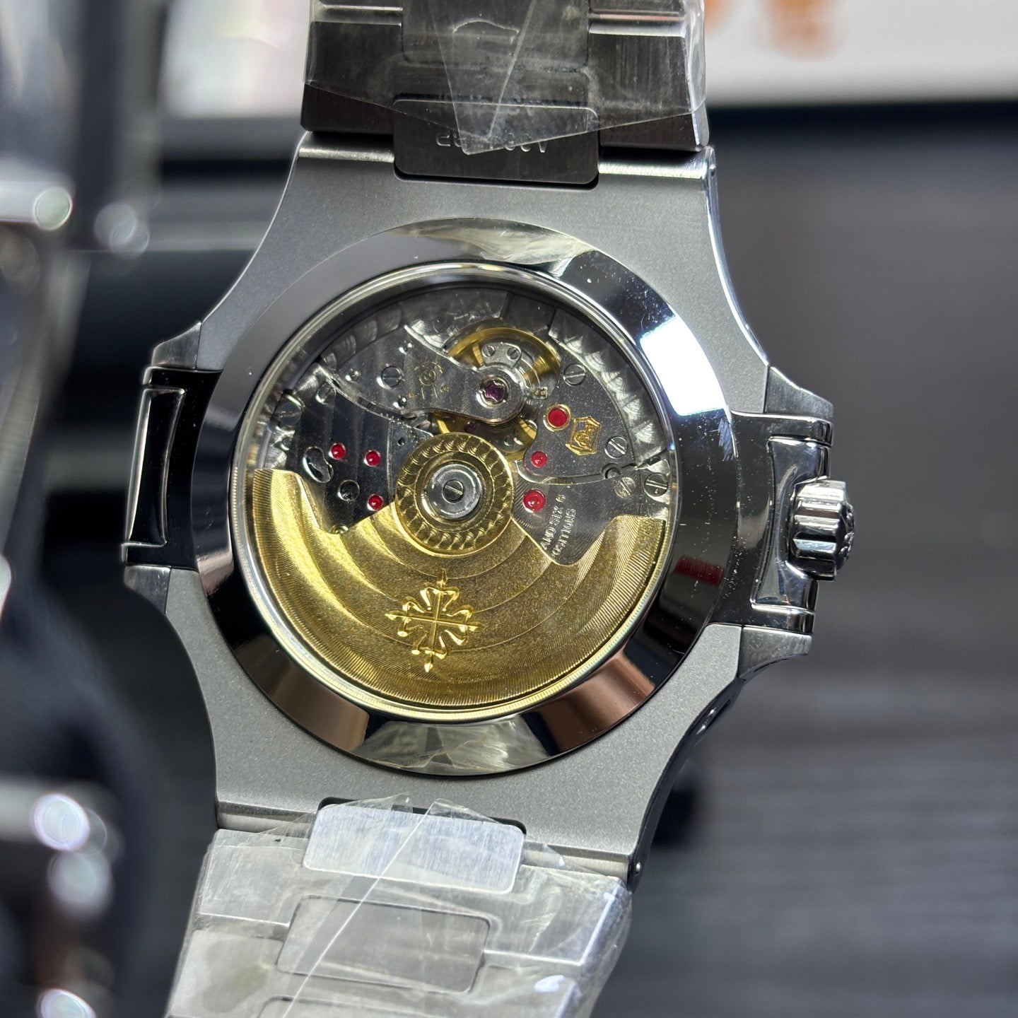 Nautilus Annual Calendar Moonphase
