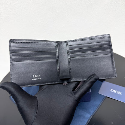 Saddle Bifold