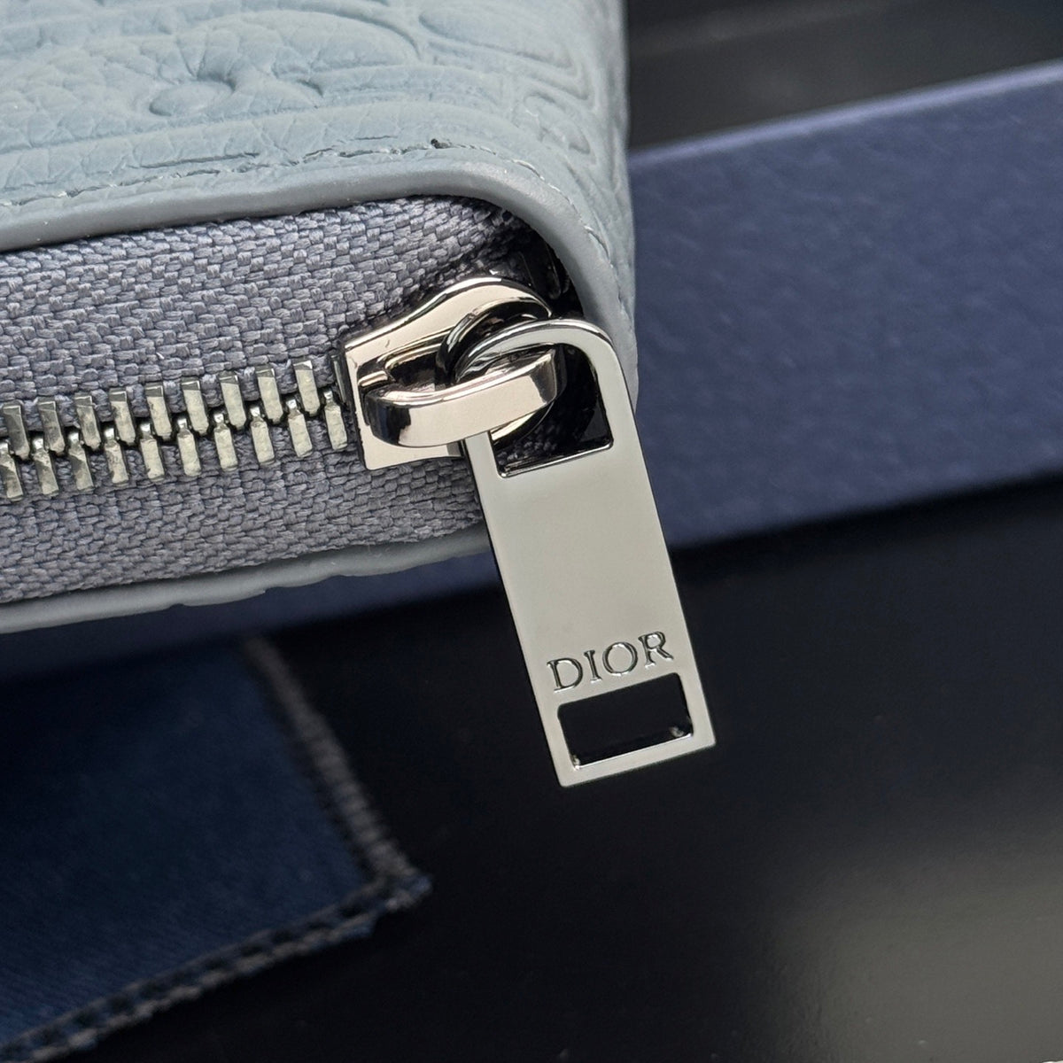 Gravity Zipped Long